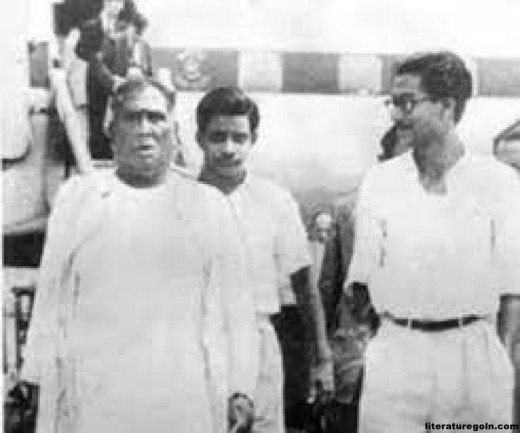 অর্থনৈতিক সামাজিক রাষ্ট্রিক পটভূমি