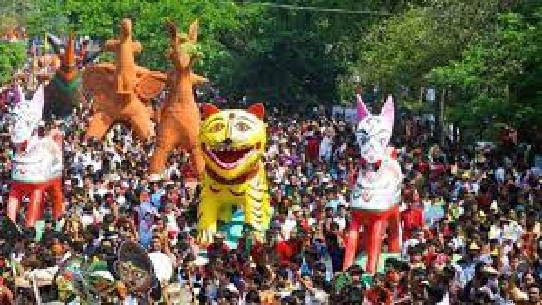 উৎসবে প্রত্যাশা ও আমাদের দায়